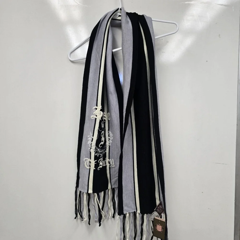 Juicy Couture House Of Juicy Scarf Wrap Fringed Gray‎ White Black Soft Warm NWT